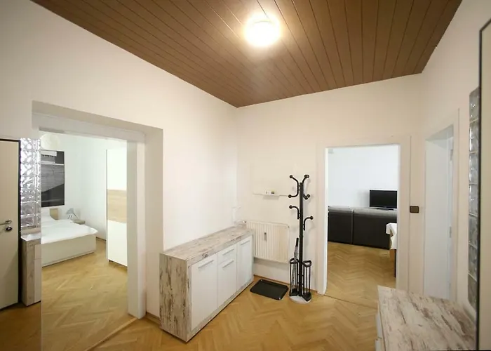 Skyscraper Tour As Apartment *