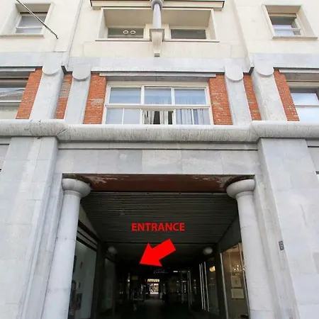 Apartament Skyscraper Tour As *